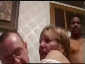 Ass გადაზიდვის ტუფოს ...