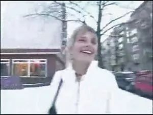 გოგონა ჯერ სანიშნე.  ...